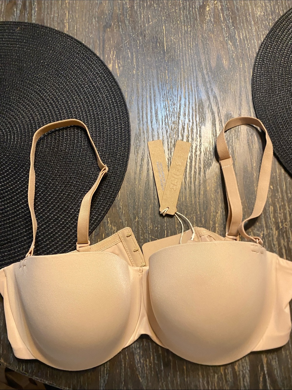 Skims smooth intimate lightly lined strapless ra clay size 38C NWT